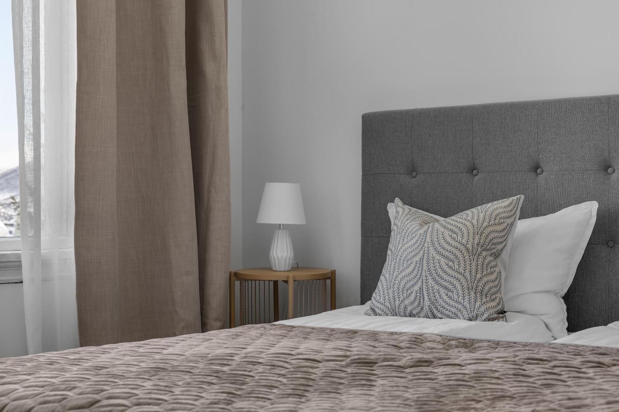 Lovely City Center Apartment With Amazing Views And Free Parking! Tromsø Zewnętrze zdjęcie