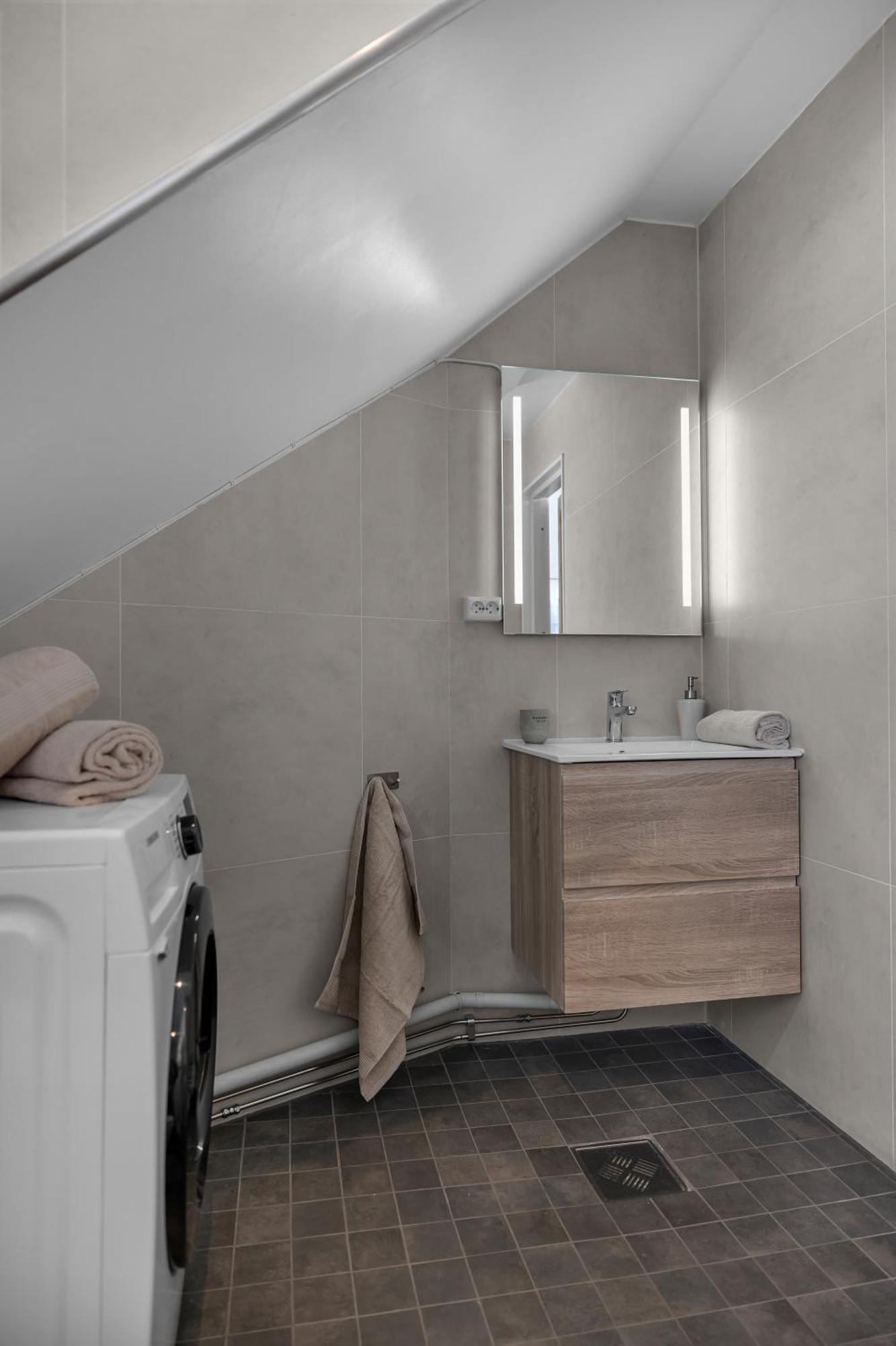 Lovely City Center Apartment With Amazing Views And Free Parking! Tromsø Zewnętrze zdjęcie